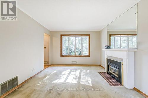 1021 Hedge Drive, Mississauga, ON - Indoor With Fireplace