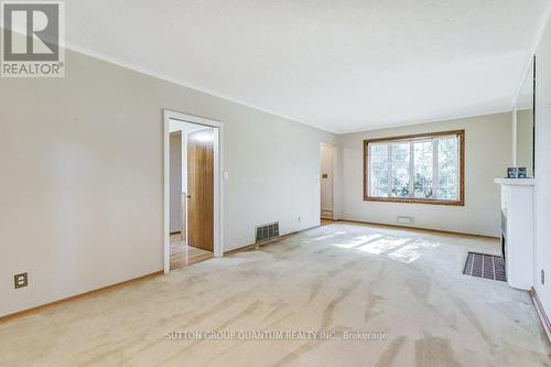 1021 Hedge Drive, Mississauga, ON - Indoor Photo Showing Other Room