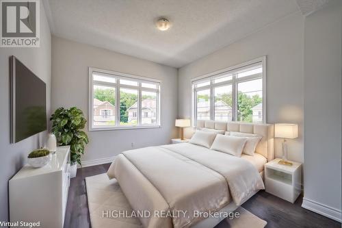 3244 Meadow Marsh Crescent, Oakville, ON - Indoor Photo Showing Bedroom