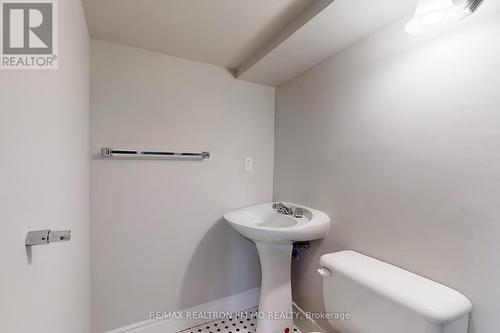 125 Hollingham Road, Markham, ON - Indoor Photo Showing Bathroom