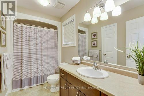 4 Alderwood Court, St. Thomas, ON - Indoor Photo Showing Bathroom