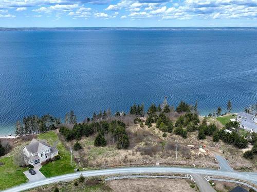 42 Amys Drive, Hackett'S Cove, NS 