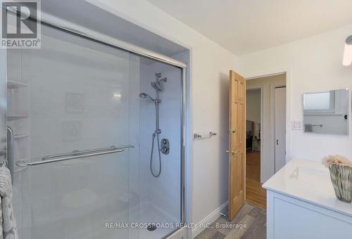 25 Gorsey Square, Toronto, ON - Indoor