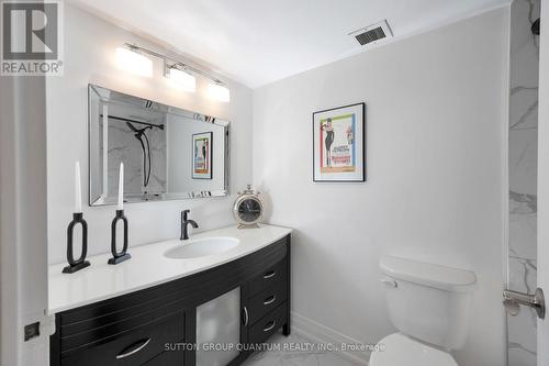 201 - 1400 Dixie Road, Mississauga, ON - Indoor Photo Showing Bathroom