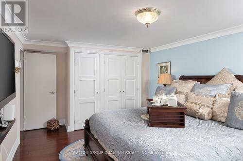 201 - 1400 Dixie Road, Mississauga, ON - Indoor Photo Showing Bedroom