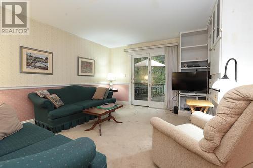 161 Mcgregor Ave, Sault Ste. Marie, ON - Indoor Photo Showing Living Room