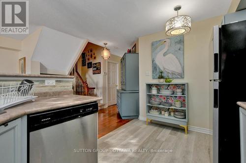 5533 Doctor Leach Drive, Ottawa, ON - Indoor