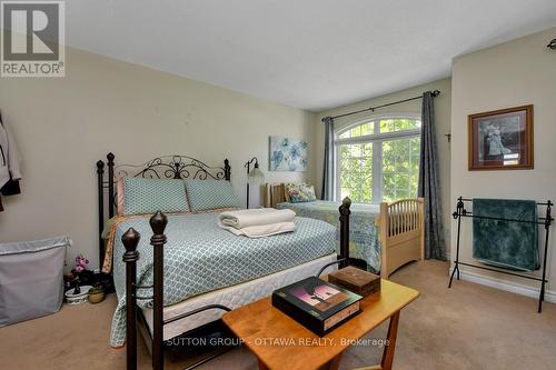 5533 Doctor Leach Drive, Ottawa, ON - Indoor Photo Showing Bedroom