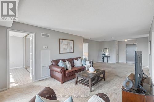 606 - 1201 North Shore Boulevard E, Burlington, ON - Indoor Photo Showing Living Room