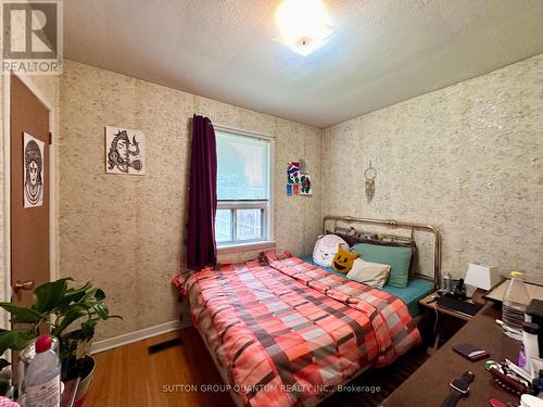 101 Alhart Drive, Toronto, ON - Indoor Photo Showing Bedroom