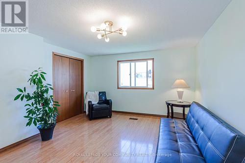 315 Newbury Drive, Kitchener, ON - Indoor Photo Showing Other Room