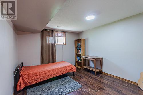 315 Newbury Drive, Kitchener, ON - Indoor Photo Showing Bedroom