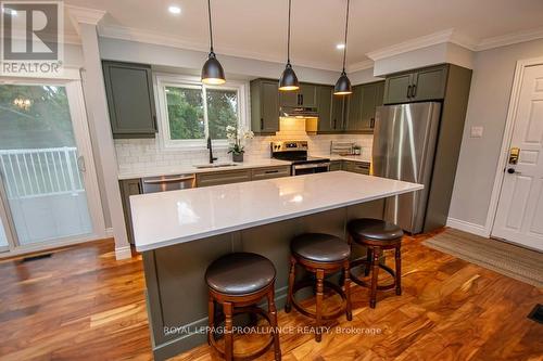 427 Southpark Drive, Peterborough (Ashburnham), ON - Indoor Photo Showing Kitchen With Stainless Steel Kitchen With Upgraded Kitchen