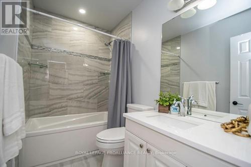 427 Southpark Drive, Peterborough (Ashburnham), ON - Indoor Photo Showing Bathroom