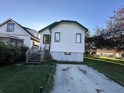 1033 Alberta Street, Thunder Bay, ON - Outdoor