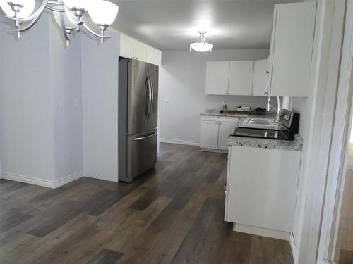 20 Tower Road, Geraldton, ON - Indoor Photo Showing Kitchen With Double Sink