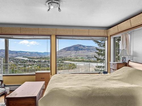 402 Strathcona Terrace, Kamloops, BC - Indoor Photo Showing Bedroom