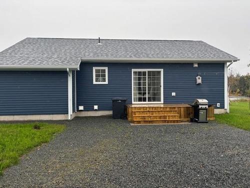 9 Northside Road, Eastport, NL 