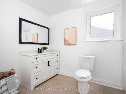 3 Cassidy Pl, Toronto, ON - Indoor Photo Showing Bathroom