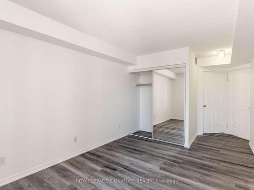 1707-35 Empress Ave, Toronto, ON - Indoor Photo Showing Other Room