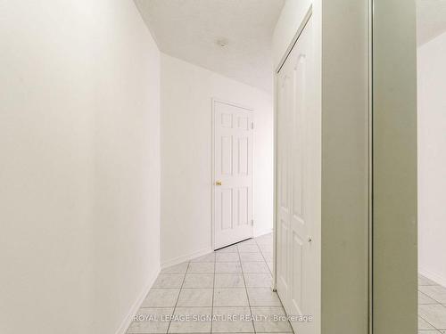 1707-35 Empress Ave, Toronto, ON - Indoor