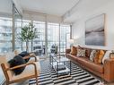 508-90 Queens Wharf Rd, Toronto, ON  - Indoor Photo Showing Living Room 