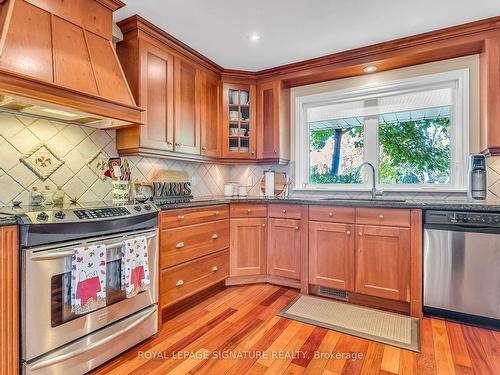 6 Creekwood Dr, Toronto, ON - Indoor Photo Showing Kitchen