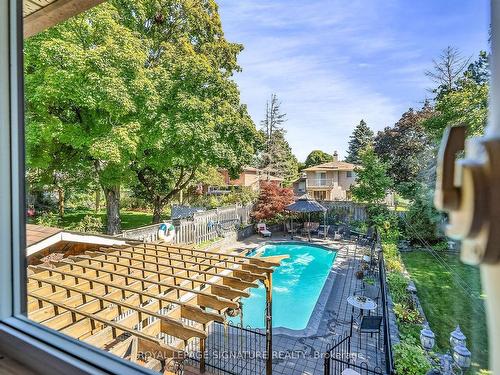 6 Creekwood Dr, Toronto, ON - Outdoor With In Ground Pool