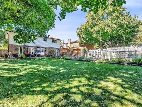 6 Creekwood Dr, Toronto, ON - Outdoor