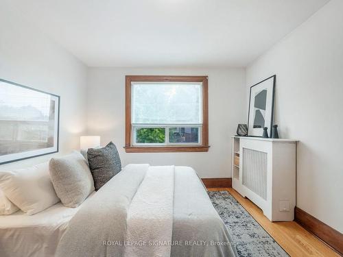 24 Chilton Rd, Toronto, ON - Indoor Photo Showing Bedroom