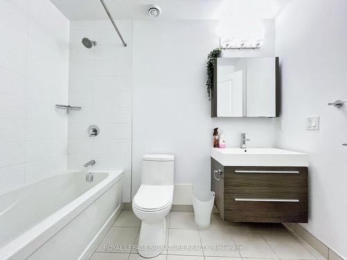 315-180 Enterprise Blvd, Markham, ON - Indoor Photo Showing Bathroom