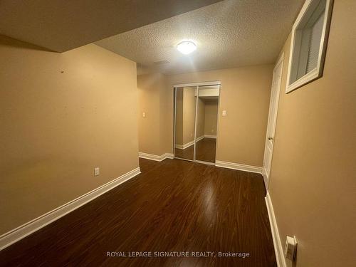 427 Comiskey Cres, Mississauga, ON - Indoor Photo Showing Other Room