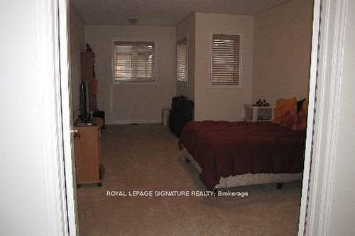 310 Scott Blvd, Milton, ON - Indoor Photo Showing Other Room