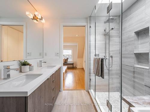 102 Galley Ave, Toronto, ON - Indoor Photo Showing Bathroom