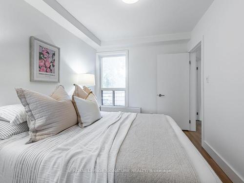 102 Galley Ave, Toronto, ON - Indoor Photo Showing Bedroom