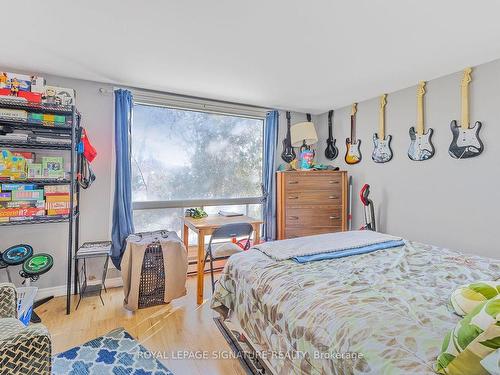 293 Matchedash St N, Orillia, ON - Indoor Photo Showing Bedroom