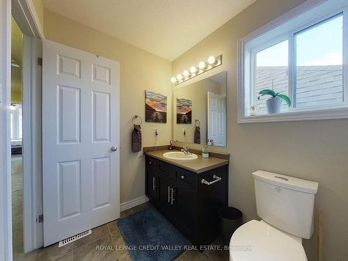 207 Eden Oak Tr, Kitchener, ON - Indoor Photo Showing Bathroom