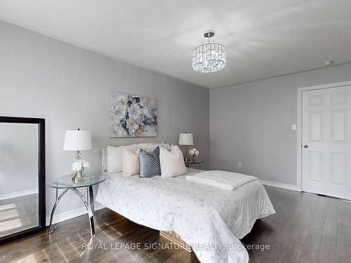 14 Rockman Cres, Brampton, ON - Indoor Photo Showing Bedroom