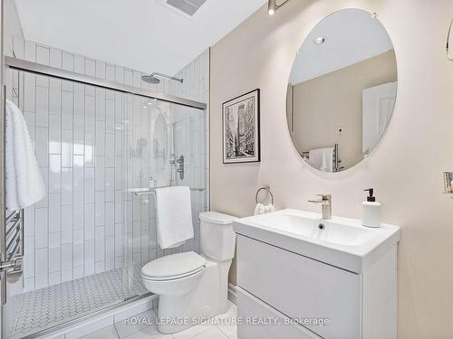 704-20 Gothic Ave, Toronto, ON - Indoor Photo Showing Bathroom