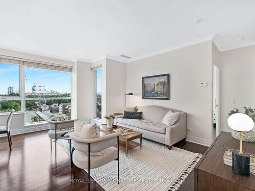 704-20 Gothic Ave, Toronto, ON - Indoor Photo Showing Living Room