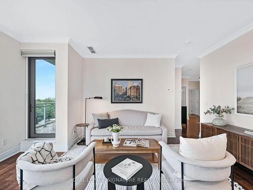 704-20 Gothic Ave, Toronto, ON - Indoor Photo Showing Living Room