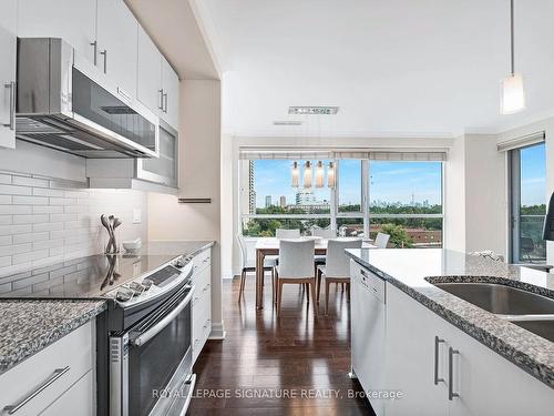 704-20 Gothic Ave, Toronto, ON - Indoor Photo Showing Kitchen With Stainless Steel Kitchen With Upgraded Kitchen