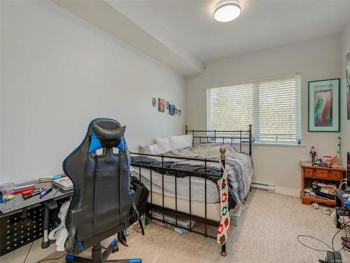 202-4394 West Saanich Rd, Saanich, BC - Indoor Photo Showing Bedroom