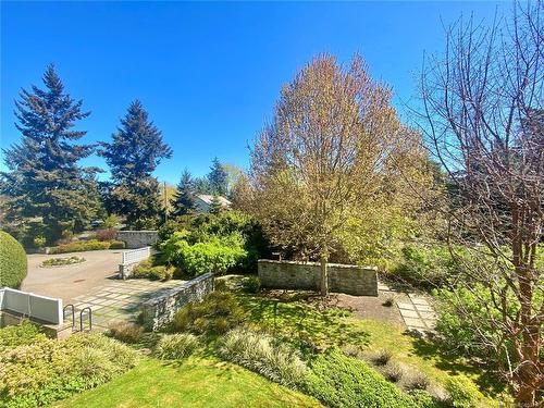 202-4394 West Saanich Rd, Saanich, BC - Outdoor With View