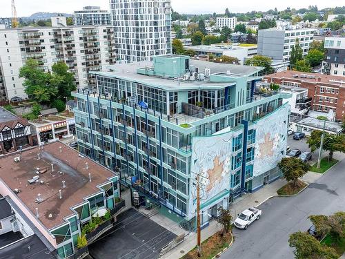 512-1061 Fort St, Victoria, BC - Outdoor