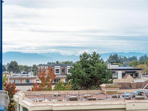 512-1061 Fort St, Victoria, BC - Outdoor With Body Of Water With View