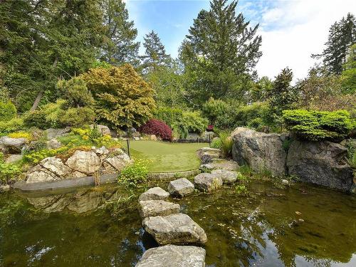 5030 West Saanich Rd, Saanich, BC 