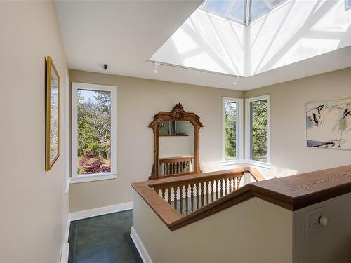 4699 Kerryview Dr, Saanich, BC 