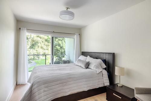 998 Guisachan Road, Kelowna, BC - Indoor Photo Showing Bedroom