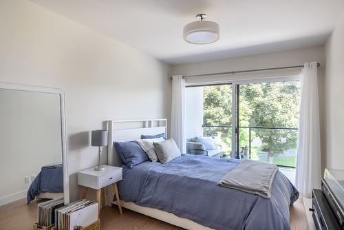 998 Guisachan Road, Kelowna, BC - Indoor Photo Showing Bedroom